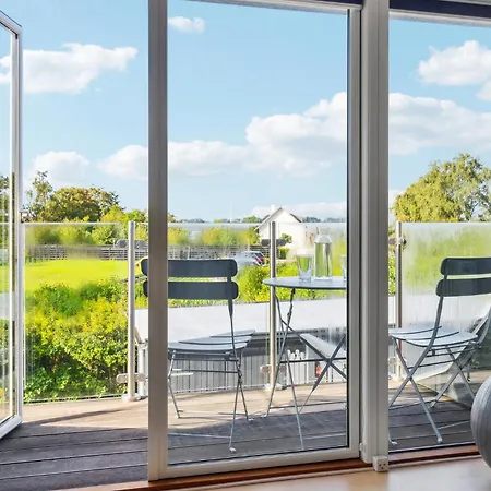 Stunning In With Kitchen 펜션 *