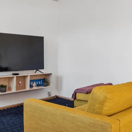 Stunning In With Kitchen Askeby