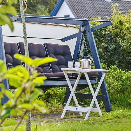 펜션 Stunning In With Kitchen Askeby